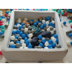 Piscine à balles carré 90x90cm avec 450 balles